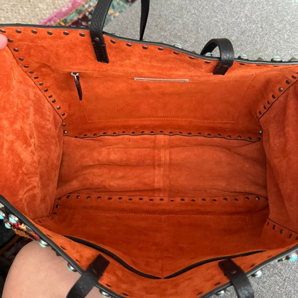 RARE Authentic Valentino Garavani Beaded Leather Rockstud Shopper Tote - Picture 4 of 10
